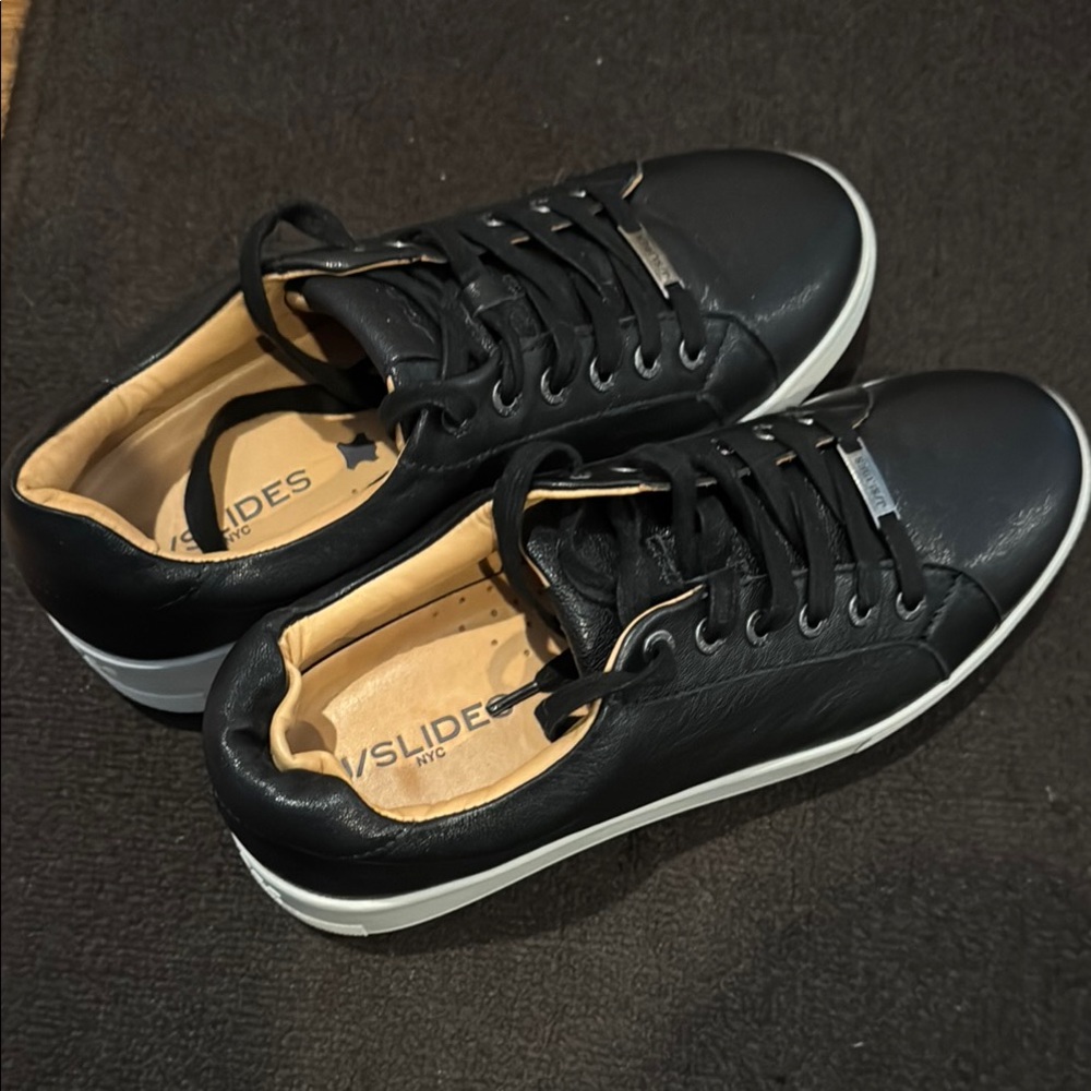 Black Leather platform women’s shoes